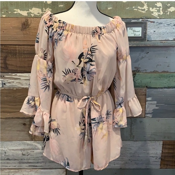 Hint of Blush | Across the Shoulder Romper - Picture 13 of 15